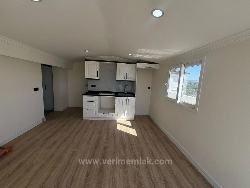 5+1 Duplex Apartment For Sale In Sığacık, Seferihisar, Suitable For Summer And Winter Residence