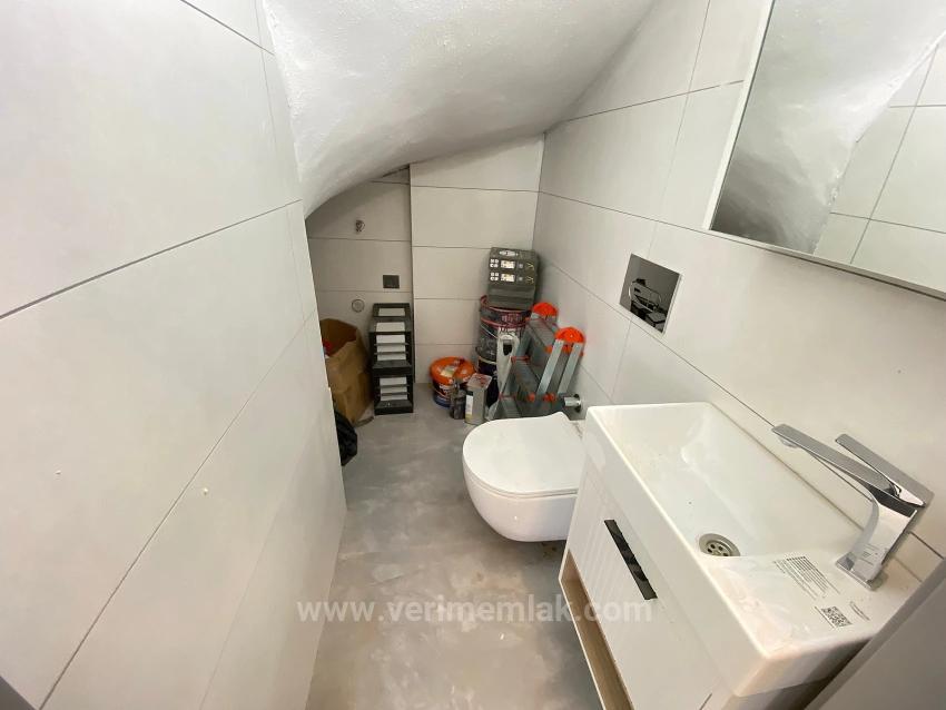 Luxury 3+1 Corner Villa In Seferihisar Cumhuriyet, Walking Distance To The Sea