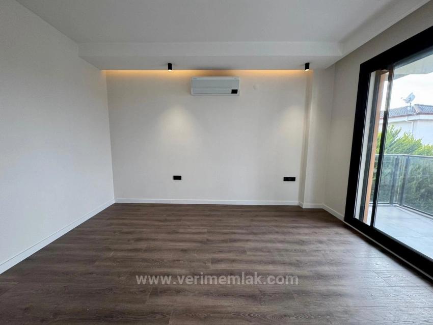 Luxury, Fully Detached 4+1 Villa With Pool, Brand New, In Sığacık, Seferihisar.