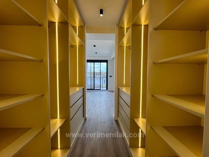 Luxury, Fully Detached 4+1 Villa With Pool, Brand New, In Sığacık, Seferihisar.