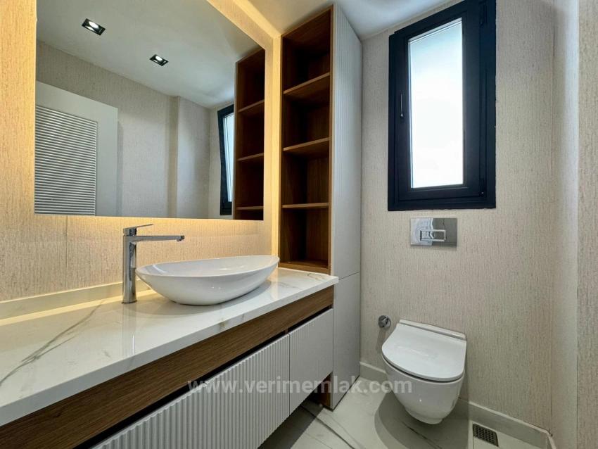 Luxury, Fully Detached 4+1 Villa With Pool, Brand New, In Sığacık, Seferihisar.