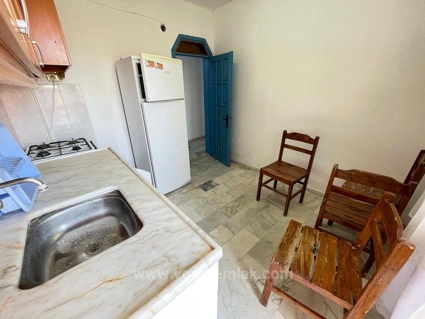 2 Floor 2+1 Flat By The Sea For Sale In Seferihisar Bengiler