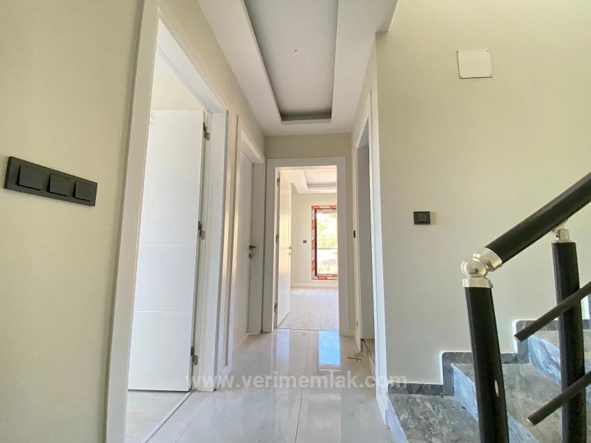 Airy 3+1 Villa For Sale In Ürkmez, Close To The Beach