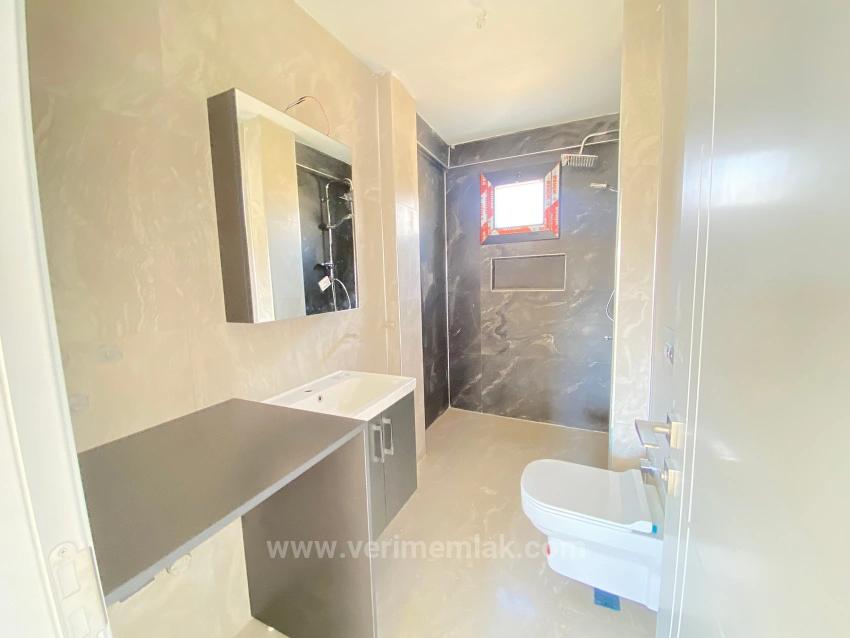 Airy 3+1 Villa For Sale In Ürkmez, Close To The Beach