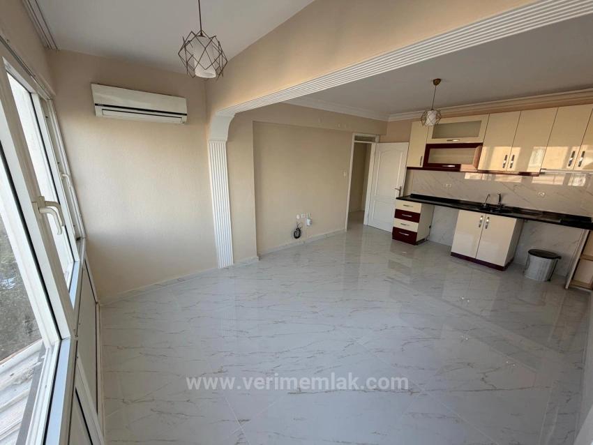 2+1 Apartment For Sale In Seferihisar Bengiler, 150M From The Sea, Above A Market.