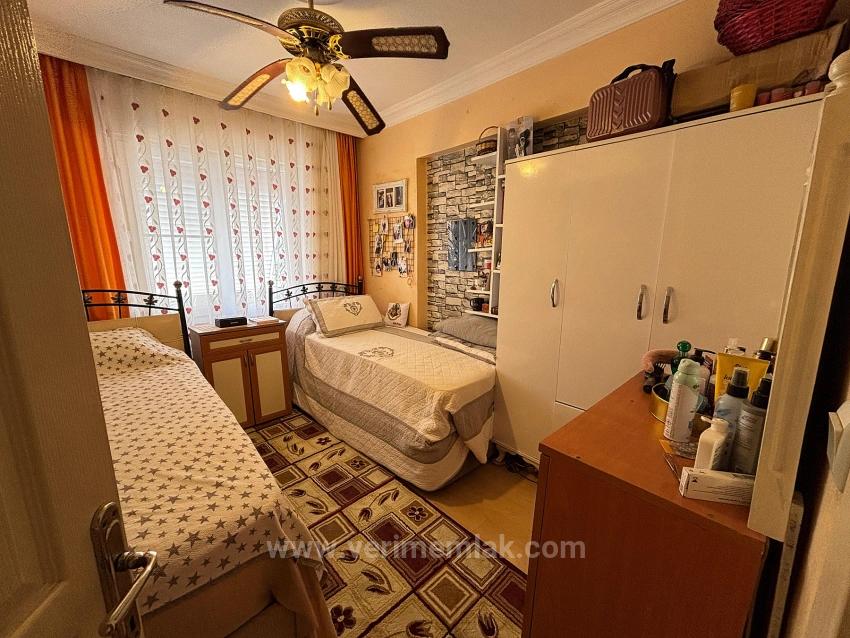 Spacious 2+1 Flat For Sale In Ürkmez, 200M From The Beach