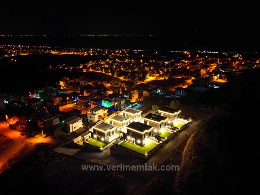 Smart Tv With Electric Vehicle Charging Station And Full Sea View In Seferihisar Atatürk Neighborhood