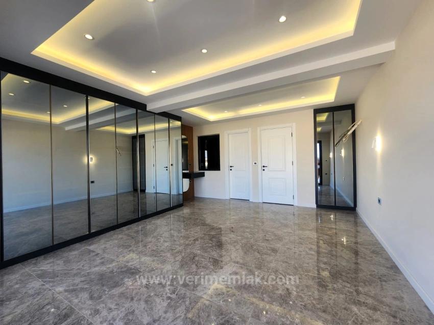 Smart Tv With Electric Vehicle Charging Station And Full Sea View In Seferihisar Atatürk Neighborhood