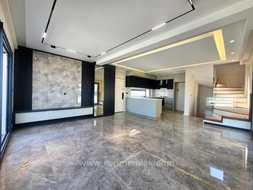 Smart Tv With Electric Vehicle Charging Station And Full Sea View In Seferihisar Atatürk Neighborhood