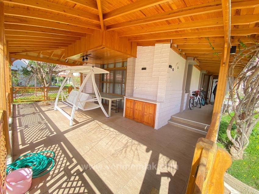 Detached, Comfortable 3+1 Villa With Pool And Security For Sale In Seferihisar Erdem Tur Site.