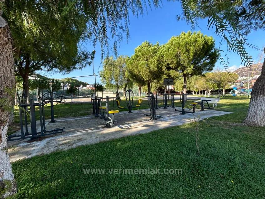 Detached, Comfortable 3+1 Villa With Pool And Security For Sale In Seferihisar Erdem Tur Site.
