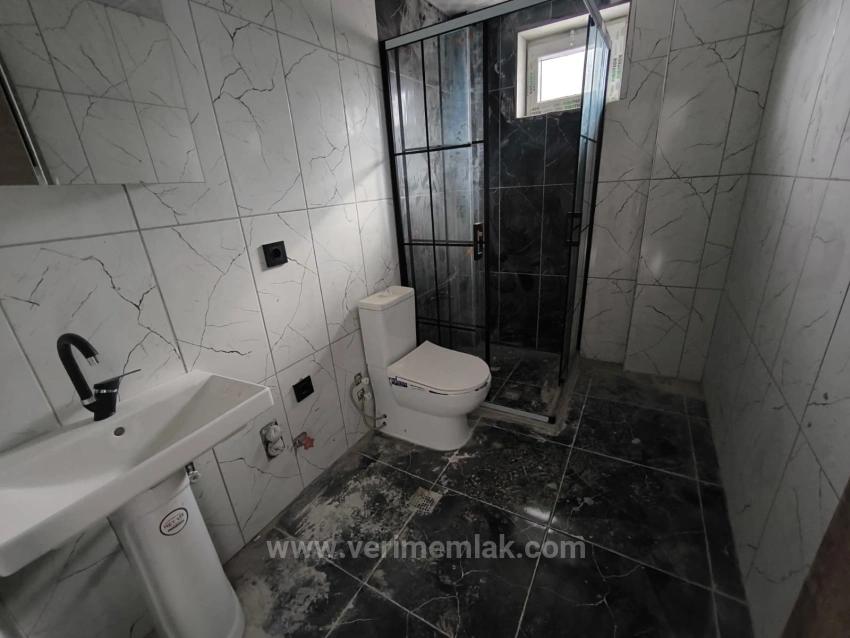 Flat For Sale In Menderes Fevzi Çakmak District, Where Blue And Green Meet!