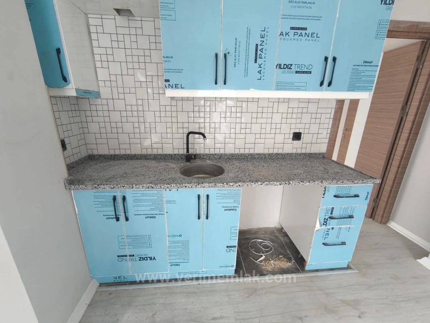 Flat For Sale In Menderes Fevzi Çakmak District, Where Blue And Green Meet!