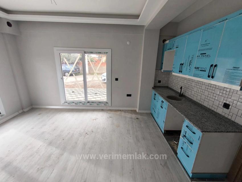 Flat For Sale In Menderes Fevzi Çakmak District, Where Blue And Green Meet!