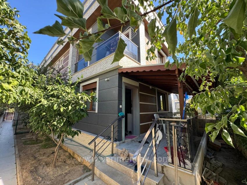 Luxury 2+1 Villa With Spacious Garden, 500M From The Sea In Seferihisar Cumhuriyet