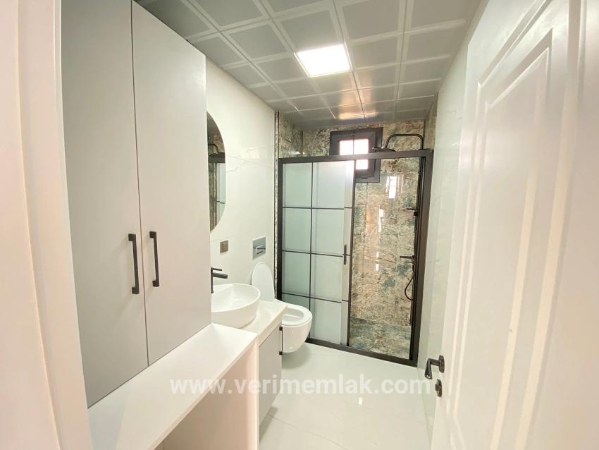 3+1 Bedroom Villa For Sale in Mersin Alanı Nbh. Seferihisar Ürkmez - 177 m²