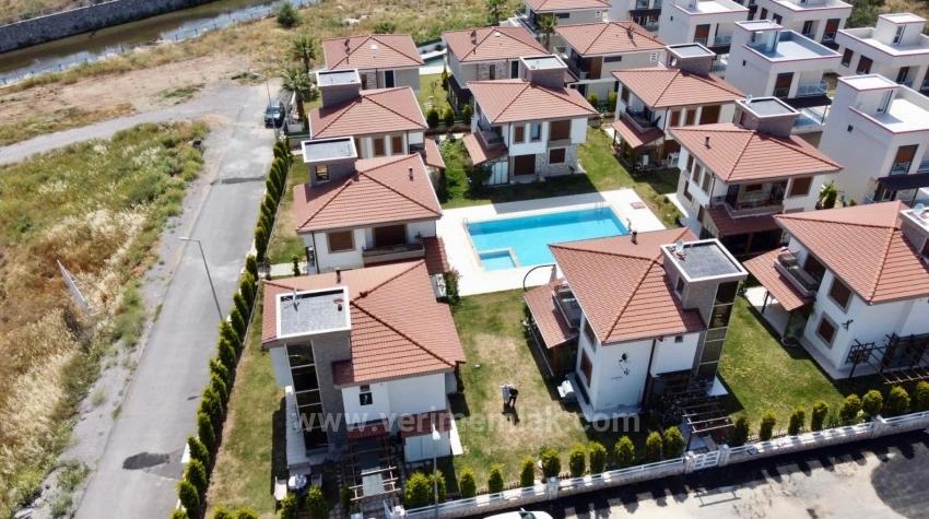 Luxury 3+1 Villa In A Gated Community With A Swimming Pool, Close To The Sea, In Cumhuriyet Neighborhood, Seferihisar!