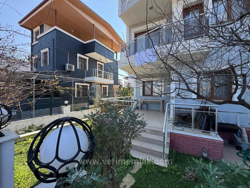 *Seferihisar Cumhuriyet - 2+1 Detached Summer House With Garden For Sale - 750M From The Sea