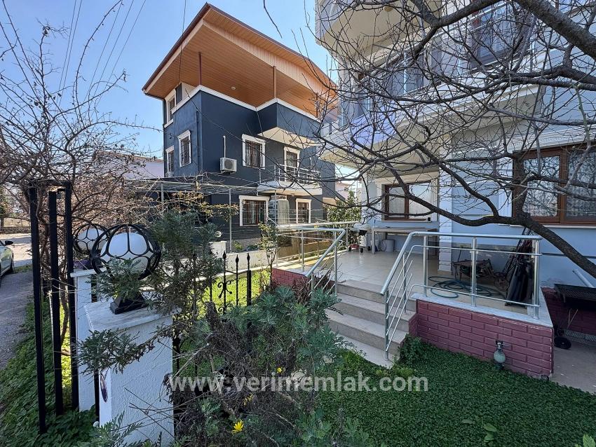 2+1 Bedroom Villa For sale in Cumhuriyet Nbh. Seferihisar Doğanbey - 150 m²