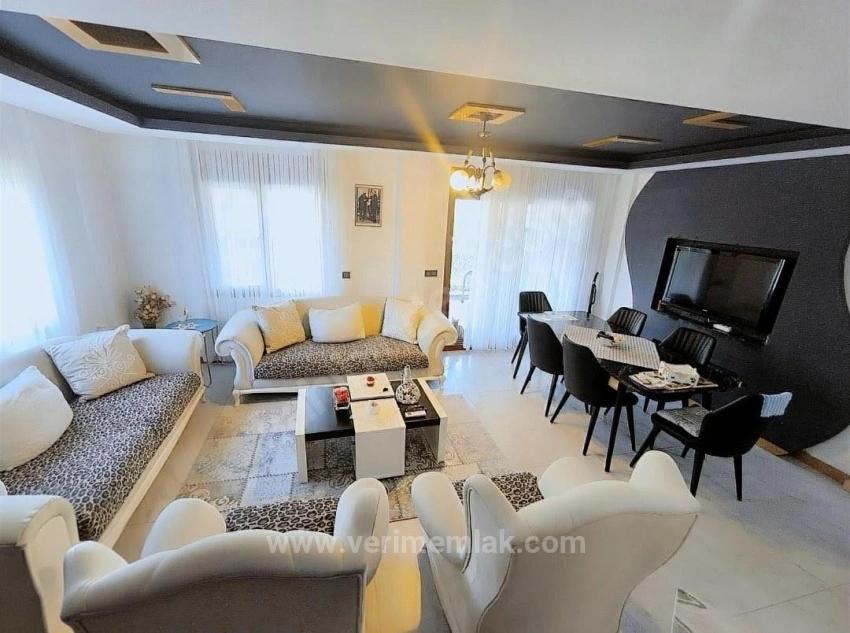 Luxury 3+1 Villa With Pool, 850M From The Sea, In Seferihisar Cumhuriyet, Requiring No Additional Costs