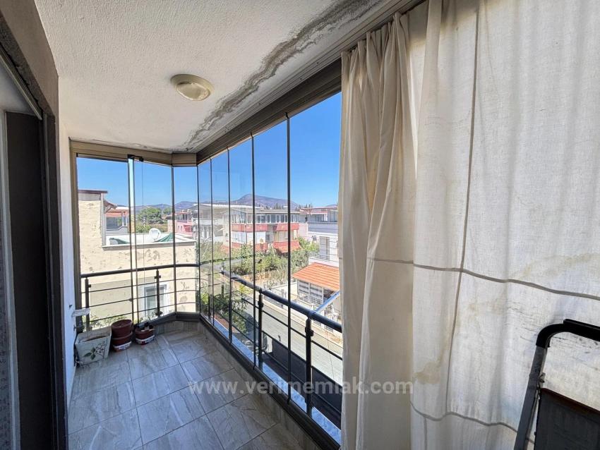 1+1 Apartment For Sale In Seferihisar Payamlı, 300M From The Sea, With Elevator