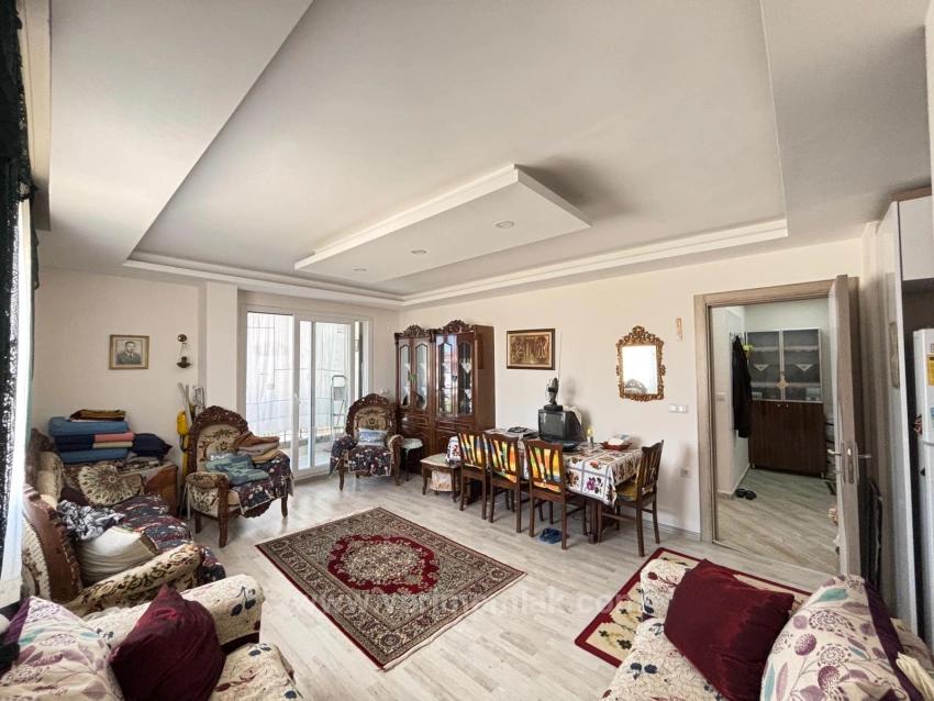 1+1 Apartment For Sale In Seferihisar Payamlı, 300M From The Sea, With Elevator