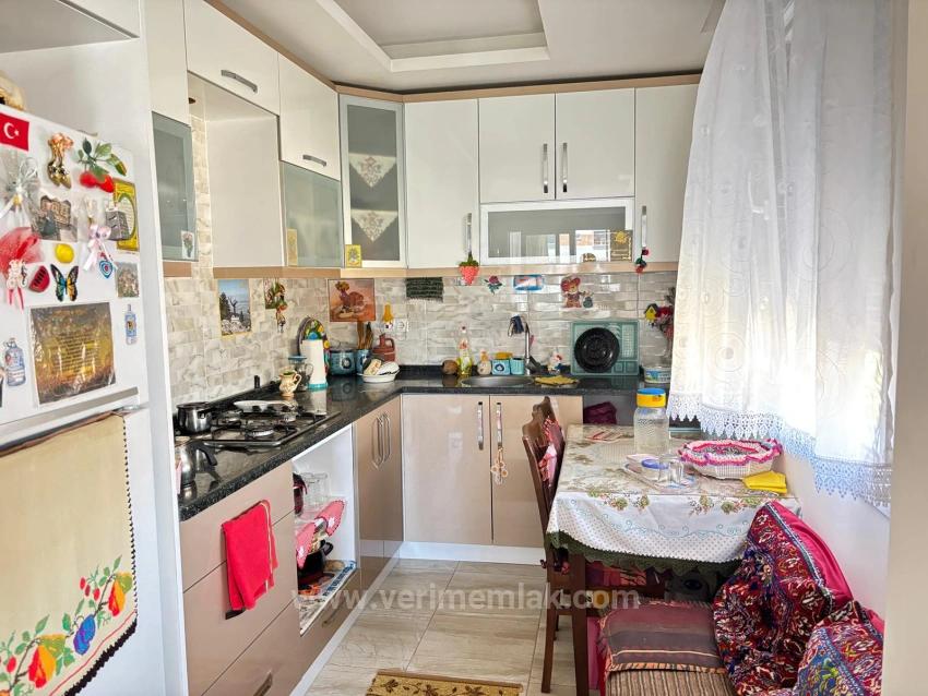 1+1 Apartment For Sale In Seferihisar Payamlı, 300M From The Sea, With Elevator