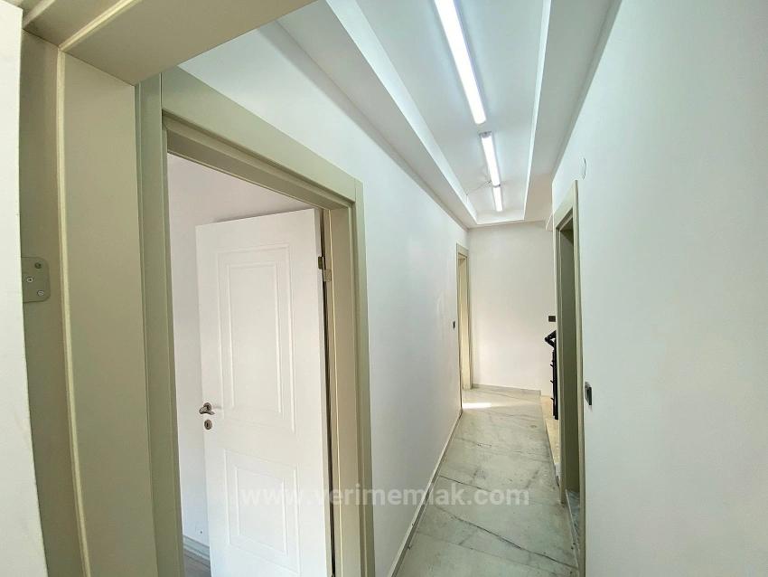 Condominium Title Deed, Close To The Sea, 3+1 Villa With Garden In Seferihisar Cumhuriyet