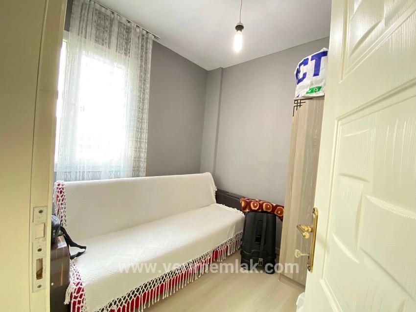 1+1 Bedroom Apartment For sale in Mersin Alanı Nbh. Seferihisar Ürkmez - 65 m²