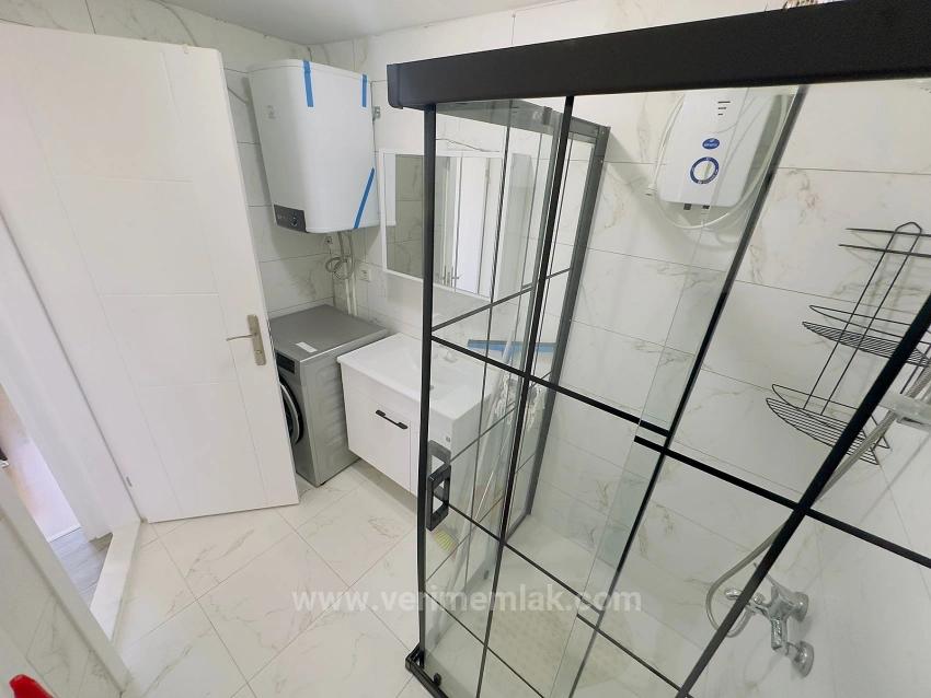 2+1 Apartment For Sale In Seferihisar Mersinalanı, Close To The Sea, Ground Floor With Garden