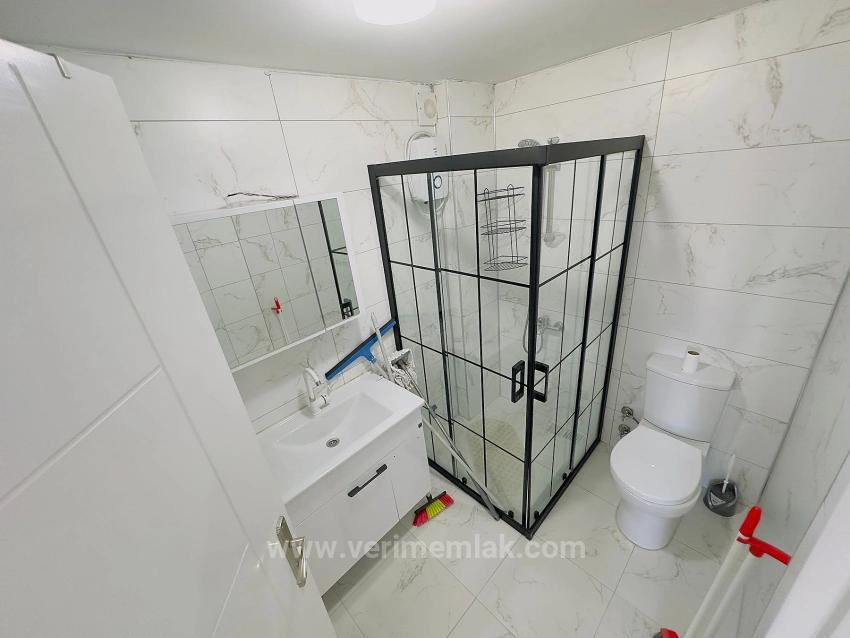 2+1 Apartment For Sale In Seferihisar Mersinalanı, Close To The Sea, Ground Floor With Garden