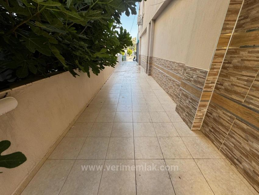 Spacious 2+1 Flat For Sale In Seferihisar Mersin Close To The Sea Area With Separate Kitchen