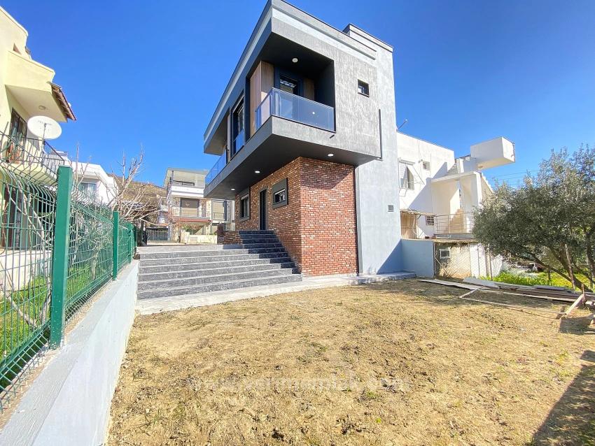 Luxury 3+1 Villa For Sale In Seferihisar Cumhuriyet, Fully Detached, With Smart Home Technology!