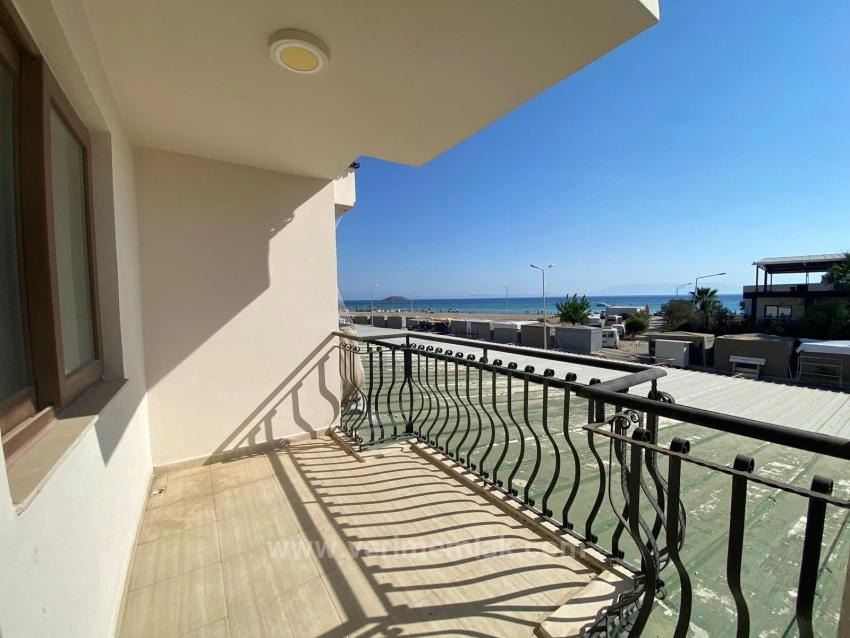 2+1 Apartment For Sale In Gümüldür Atatürk Neighborhood, Right On The Seafront, With Full View!