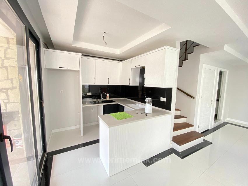 Fully Detached, Ultra Luxury 4+2 Villa With Pool And Full Sea View In Seferihisar!