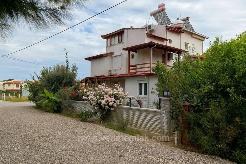 Seferihisar'cumhuriyet District, Meltem Tour Site 4+1 Villa For Sale By The Sea