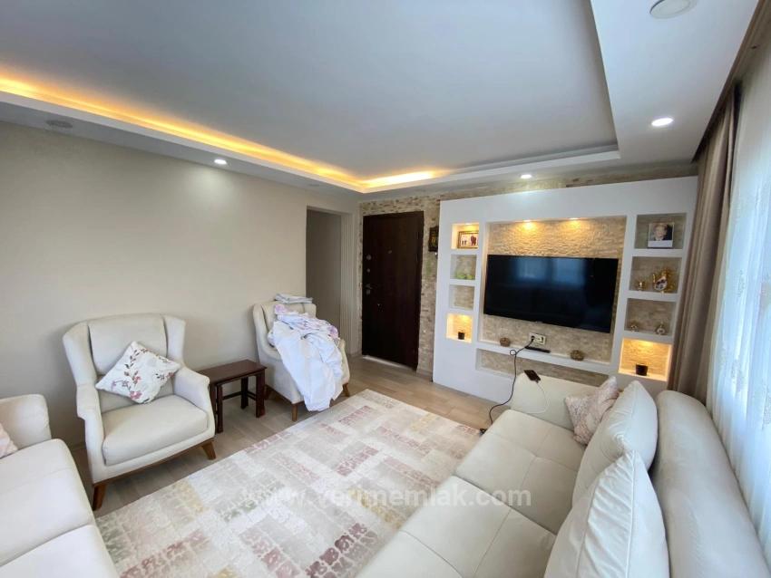 110M2 3+1 Single Flat With Separate Kitchen In Ürkmez Center