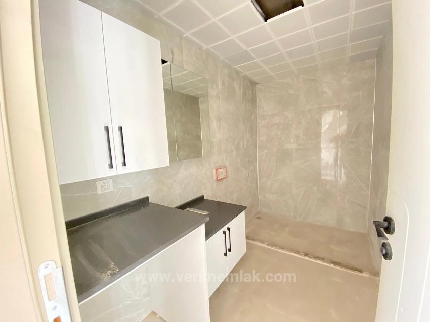 *Single Detached 3+1 Villa With Full Sea View, 50M From The Sea In Seferihisar Akarca