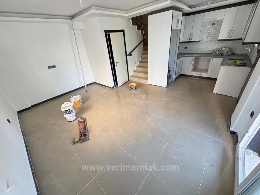 Luxury Corner 2+1 Villa For Sale In Seferihisar's Cumhuriyet Mah., 500M From The Sea!