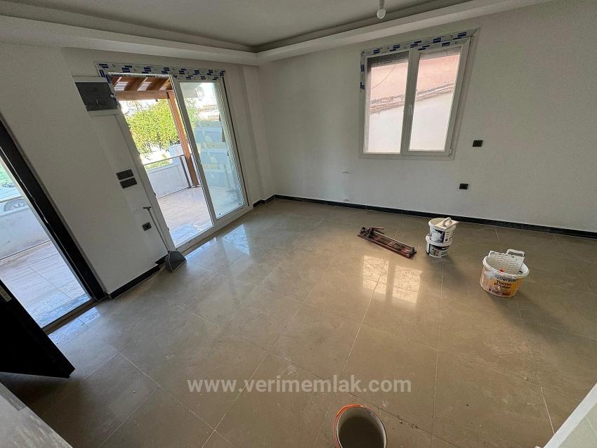 Luxury Corner 2+1 Villa For Sale In Seferihisar's Cumhuriyet Mah., 500M From The Sea!