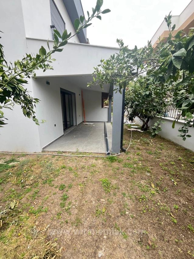 Suitable For Summer And Winter Living In Menderes Çukaltı, Only 350 Meters! 3+1 Modern Villa For Sale