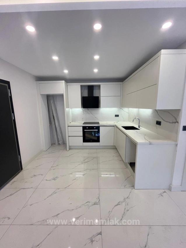 Suitable For Summer And Winter Living In Menderes Çukaltı, Only 350 Meters! 3+1 Modern Villa For Sale