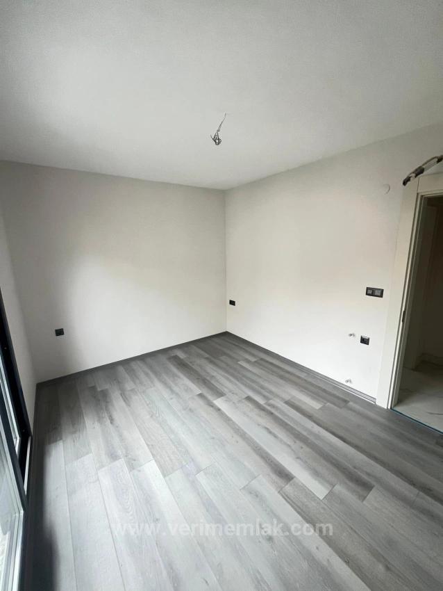 Suitable For Summer And Winter Living In Menderes Çukaltı, Only 350 Meters! 3+1 Modern Villa For Sale