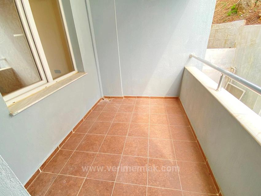 50M To The Sea With Elevator In Seferihisar Mersin Area! 1+1 Flat For Sale With Modern Architecture