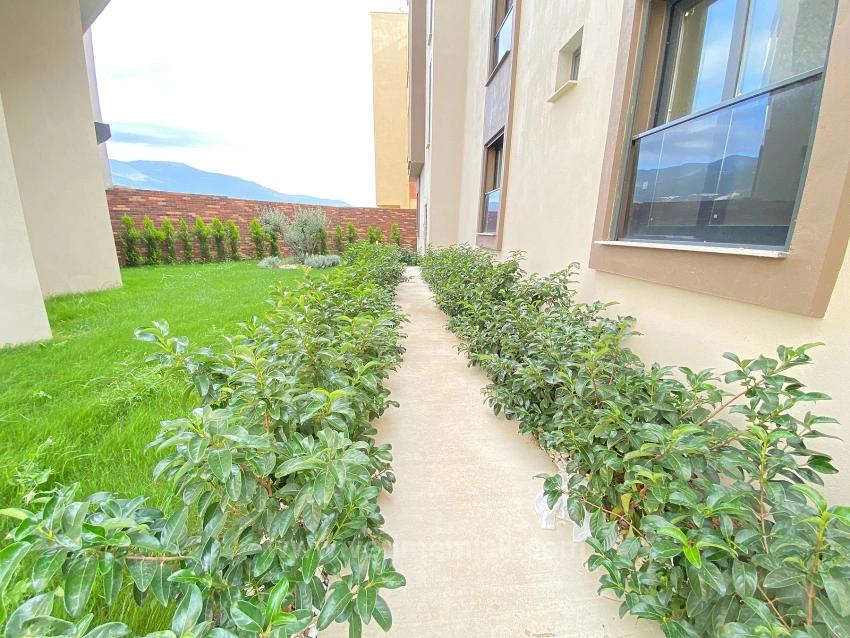 2+1 Flat For Sale On 2 Floors With Elevator In The Market Center Of Gumuldur