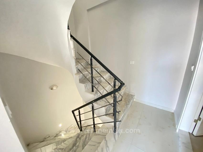 Close To The Sea, Secluded, Cost-Free 2+1 Corner Villa In Seferihisar'payamlı