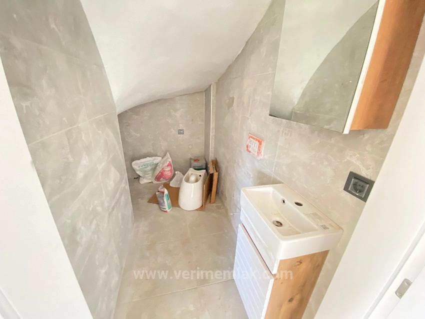 Seferihisar: Cumhuriyet Neighborhood, Near The Sea, Brand New 3+1 Corner Villa With License