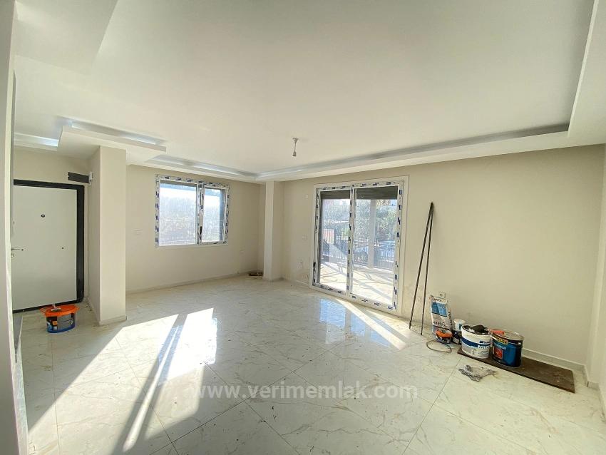 Walk To The Sea In Seferihisar! Corner Plot, 3+1 Detached Villa For Sale.