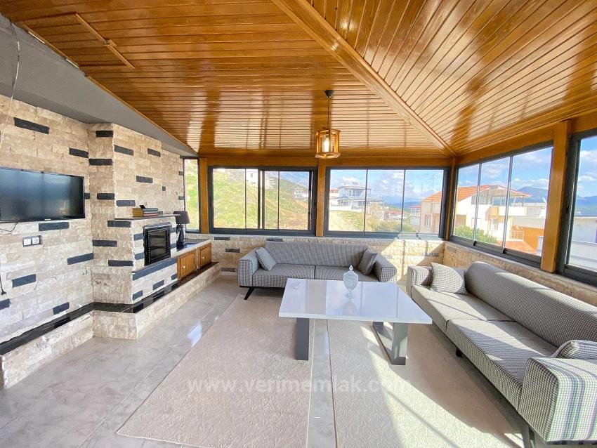 5+1 Villa For Sale With Pool And Sea View In Seferihisar Doğanbey