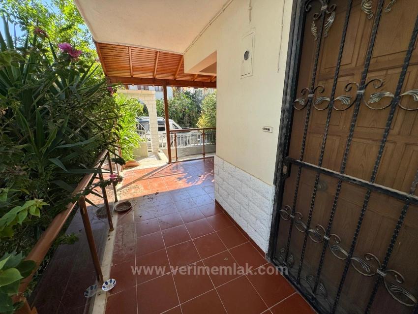 4+1 Villa On A Corner Plot For Sale In Menderes Orta Neighborhood, 500M From The Sea